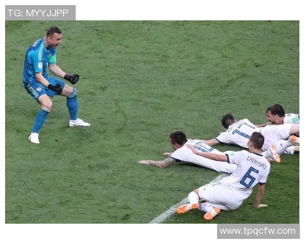 杭州羽毛球队在世界杯中的团队协作表现深度点评与分析