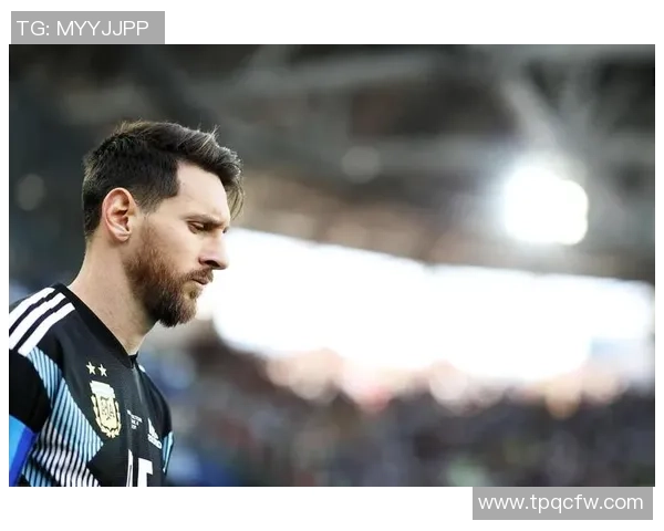 梅西同届足球明星的辉煌成就与传奇故事回顾 梅西同届足球明星的辉煌成就与传奇故事回顾